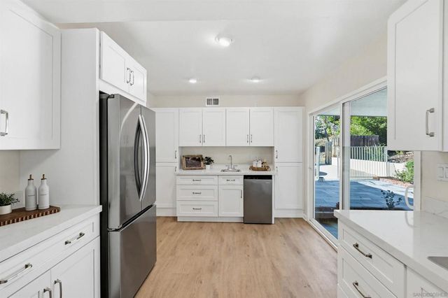 7422 Conestoga Way, San Diego, CA 92120