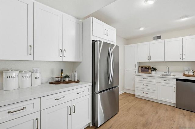 7422 Conestoga Way, San Diego, CA 92120