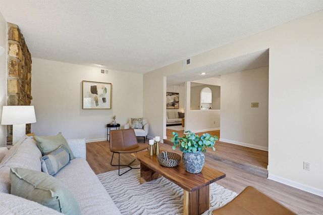 7422 Conestoga Way, San Diego, CA 92120