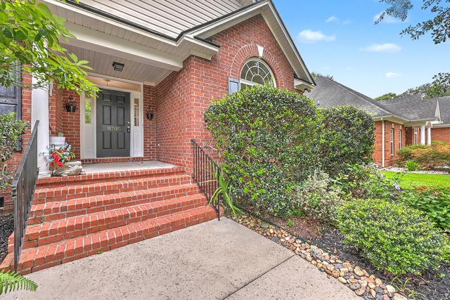 8708 Alexandria Drive, North Charleston, SC 29420