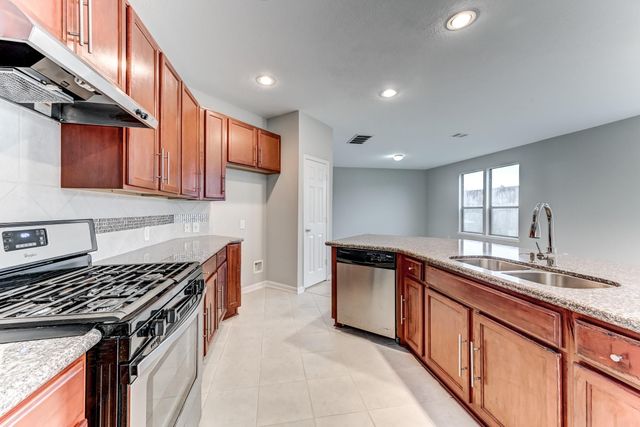 4706 Mint Trail, Houston, TX 77066