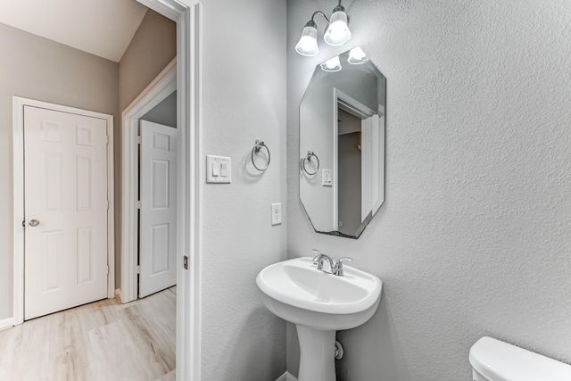 4706 Mint Trail, Houston, TX 77066