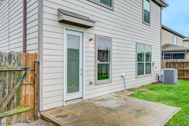 4706 Mint Trail, Houston, TX 77066