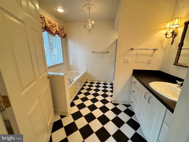 30472 PLANTATION DR, Princess Anne, MD 21853