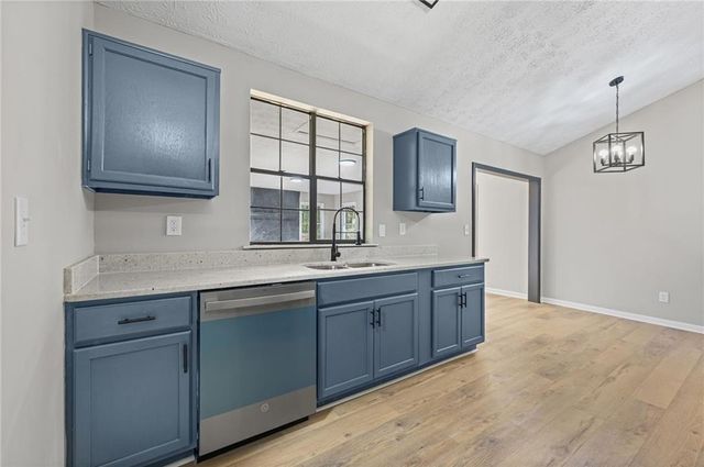 7823 Chase Woods Drive, Jonesboro, GA 30236