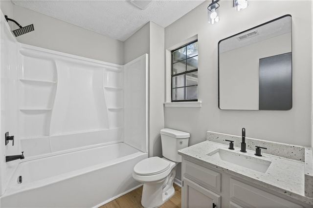 7823 Chase Woods Drive, Jonesboro, GA 30236