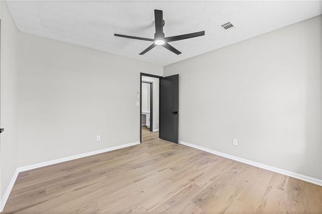 7823 Chase Woods Drive, Jonesboro, GA 30236