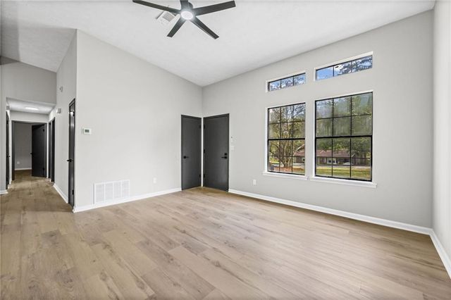 7823 Chase Woods Drive, Jonesboro, GA 30236