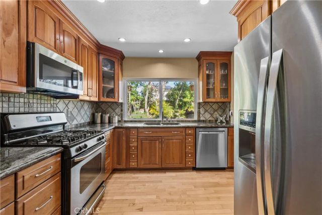 23149 Cuervo, Valencia, CA 91354