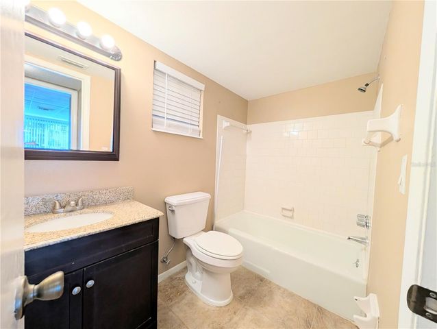 4017 LAKE BAYSHORE DRIVE 109, Bradenton, FL 34205