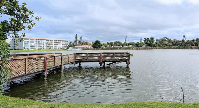 4017 LAKE BAYSHORE DRIVE 109, Bradenton, FL 34205