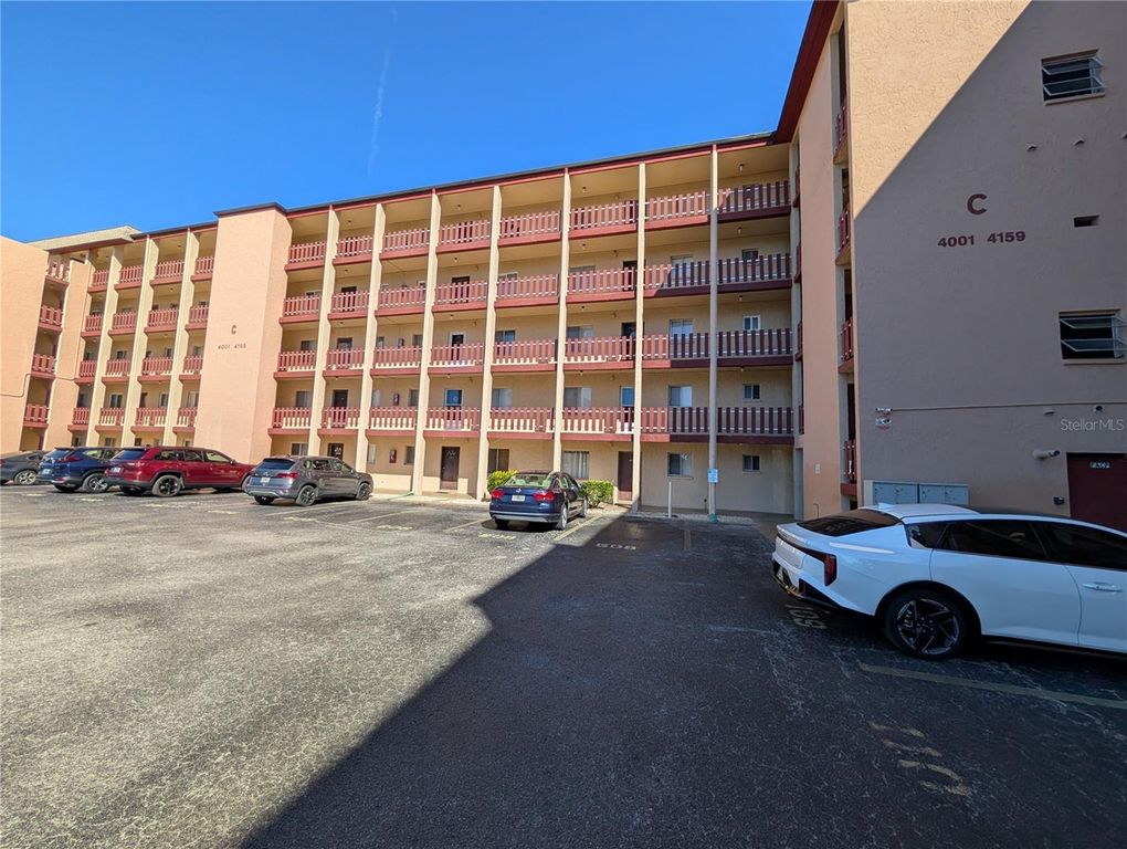 4017 LAKE BAYSHORE DRIVE 109, Bradenton, FL 34205