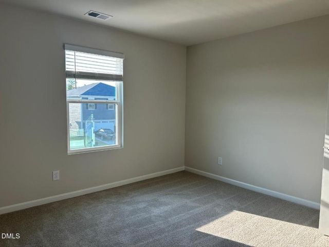 1220 Whitespire Way, Zebulon, NC 27597