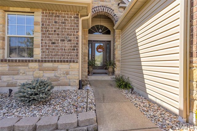 223 Victoria Park Avenue, Wentzville, MO 63385