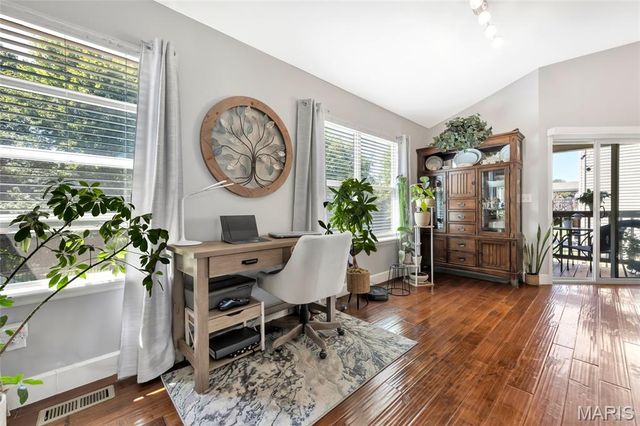 223 Victoria Park Avenue, Wentzville, MO 63385