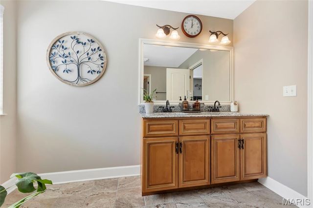 223 Victoria Park Avenue, Wentzville, MO 63385