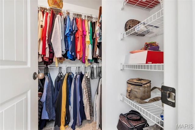 223 Victoria Park Avenue, Wentzville, MO 63385