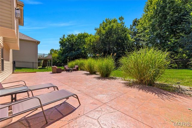 223 Victoria Park Avenue, Wentzville, MO 63385