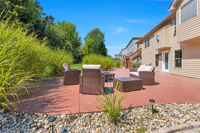 223 Victoria Park Avenue, Wentzville, MO 63385