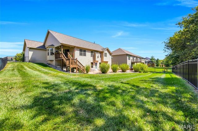 223 Victoria Park Avenue, Wentzville, MO 63385