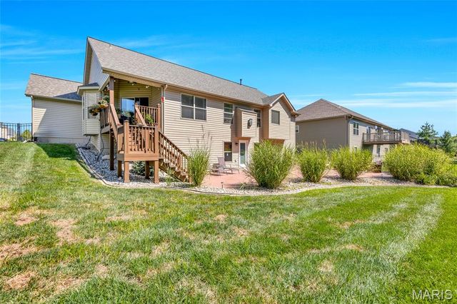 223 Victoria Park Avenue, Wentzville, MO 63385