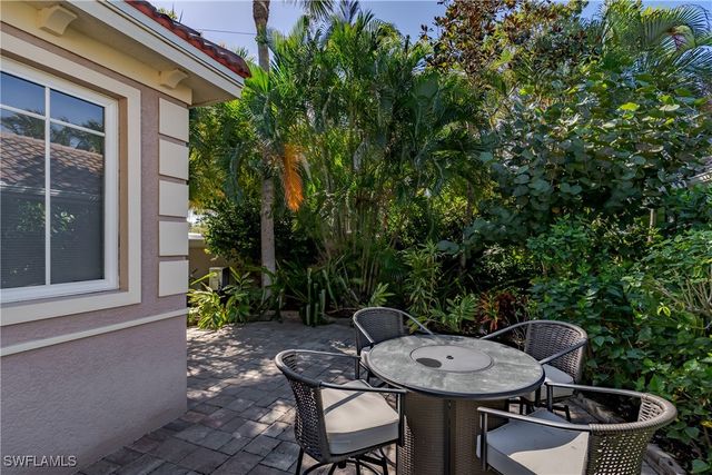 13455 Snook CIR, Naples, FL 34114