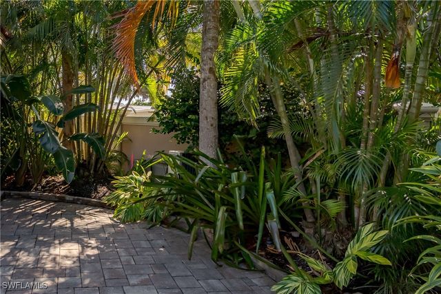 13455 Snook CIR, Naples, FL 34114