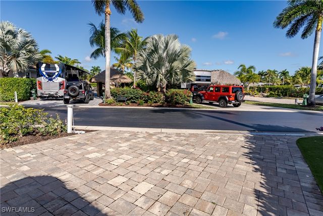 13455 Snook CIR, Naples, FL 34114