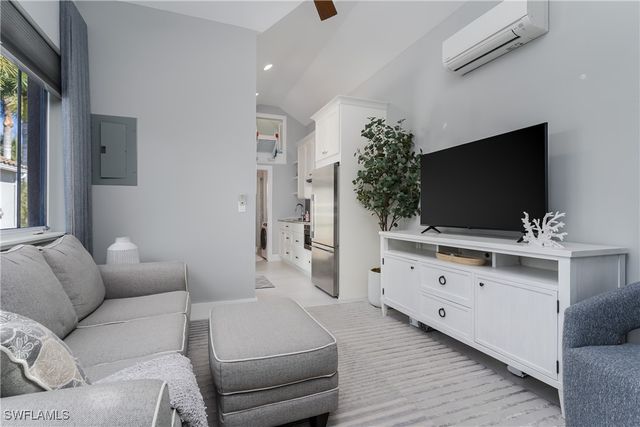 13455 Snook CIR, Naples, FL 34114