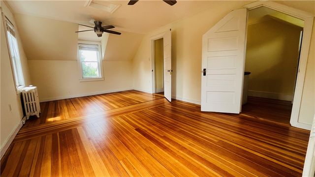 105 Bliss Road, Newport, RI 02840