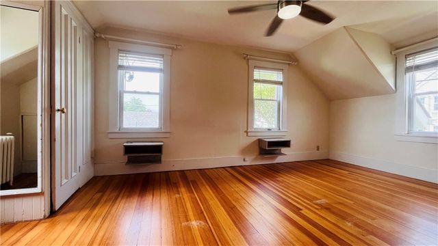 105 Bliss Road, Newport, RI 02840