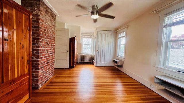 105 Bliss Road, Newport, RI 02840