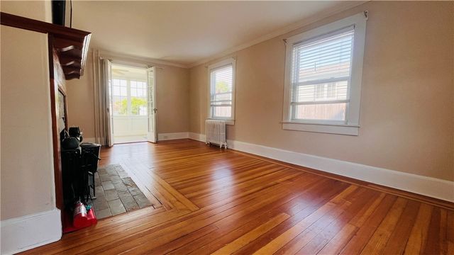 105 Bliss Road, Newport, RI 02840