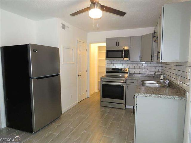 37 Peyton Place SW, Atlanta, GA 30311