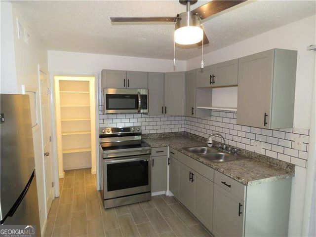 37 Peyton Place SW, Atlanta, GA 30311