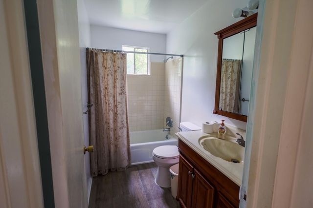 724 C Garland Circle, Kalamazoo, MI 49008