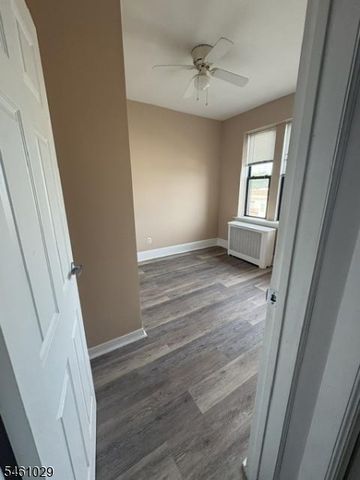 680 Kennedy Blvd 406, Bayonne City, NJ 07002