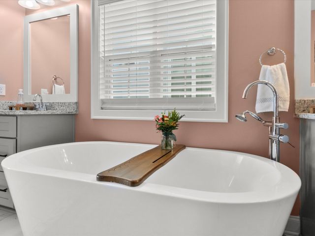 82 Hammock Dr, Winchester, TN 37398