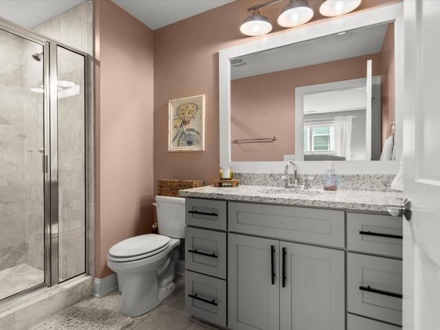 82 Hammock Dr, Winchester, TN 37398