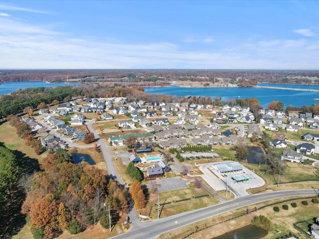 82 Hammock Dr, Winchester, TN 37398