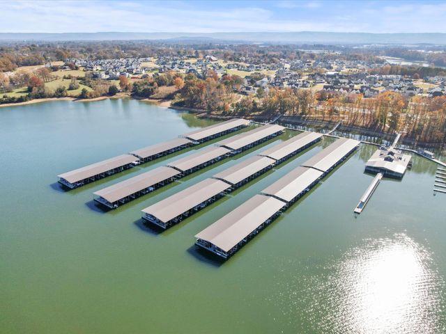 82 Hammock Dr, Winchester, TN 37398