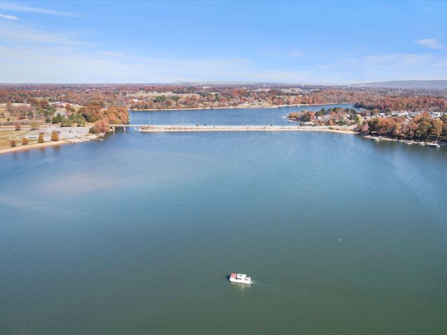 82 Hammock Dr, Winchester, TN 37398