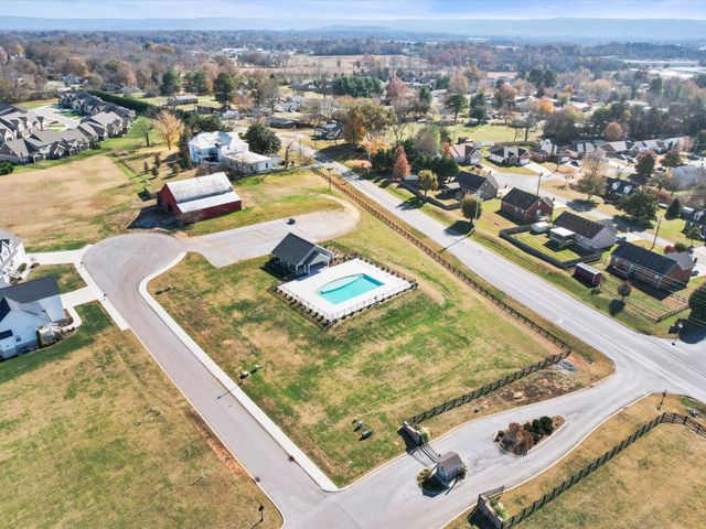 82 Hammock Dr, Winchester, TN 37398