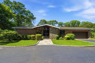 27 Sunken Meadow Road, Northport, NY 11768
