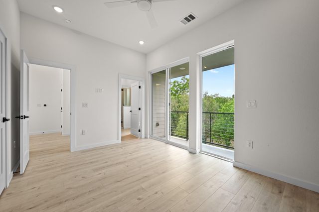 2000 Riverside Farms RD 14101, Austin, TX 78741