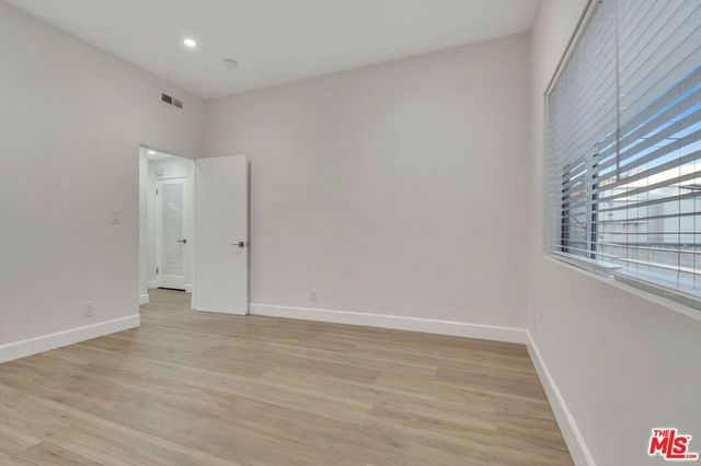 134 S Elm Drive 106, Beverly Hills, CA 90212