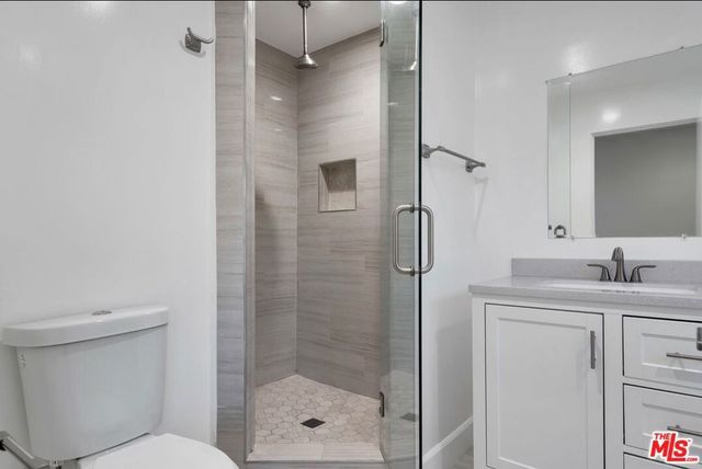 134 S Elm Drive 106, Beverly Hills, CA 90212