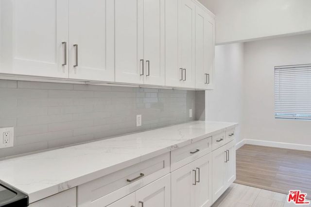 134 S Elm Drive 106, Beverly Hills, CA 90212