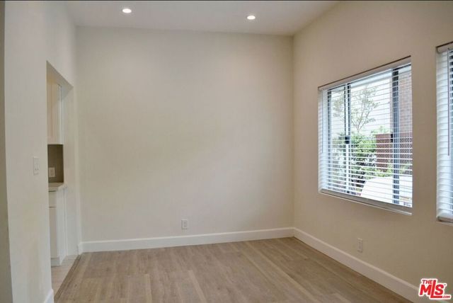 134 S Elm Drive 106, Beverly Hills, CA 90212