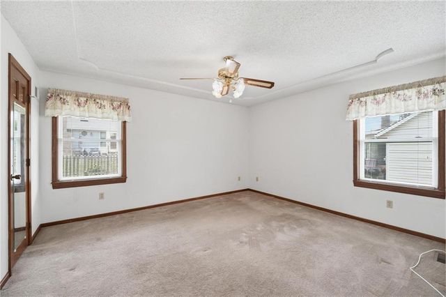 1108 SW 8th Terrace, Lee's Summit, MO 64081